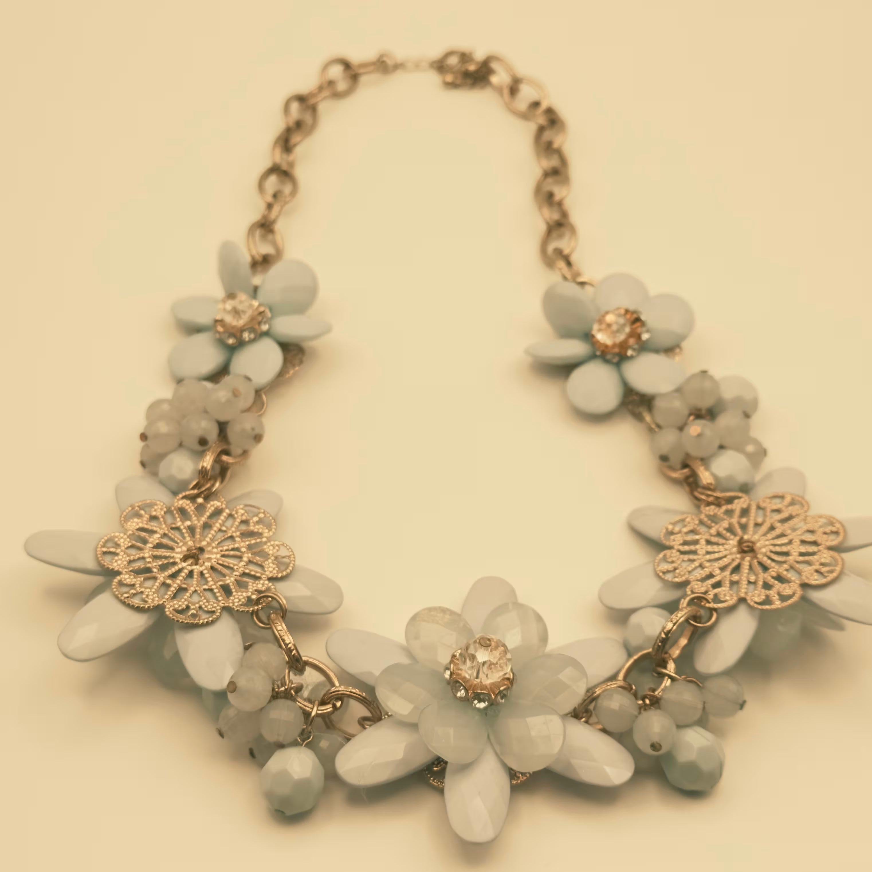 Arcra Pendant Necklace Main image