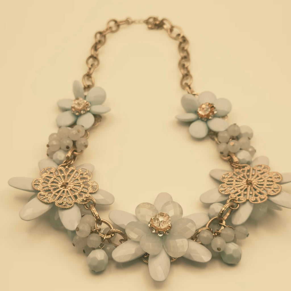 Arcra Pendant Necklace