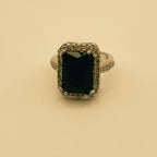 Emira Ring
