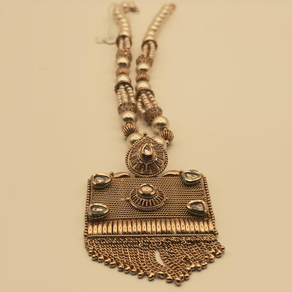 Linea Necklace