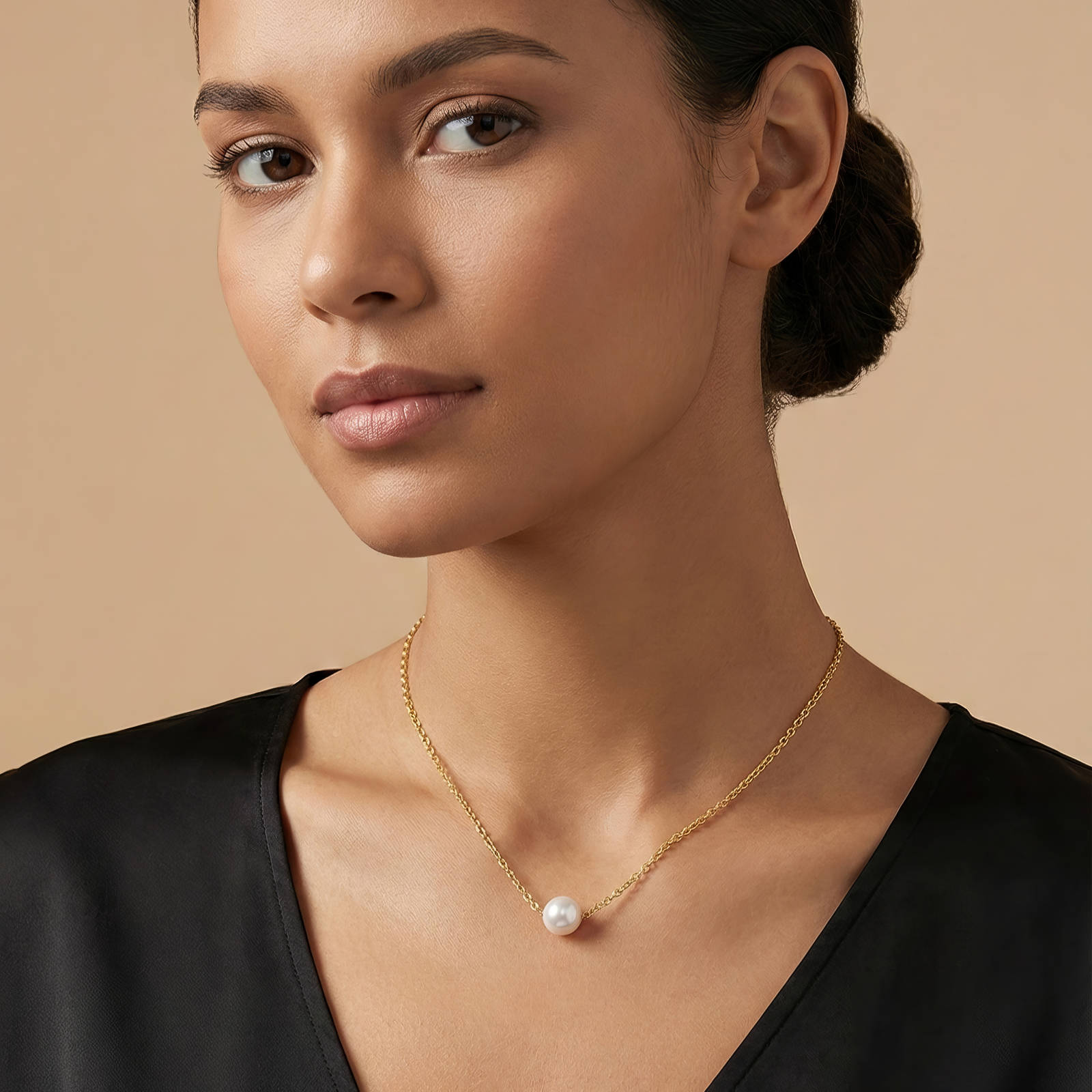 Luna Pearl Minimal Necklace – 18K Gold Plated