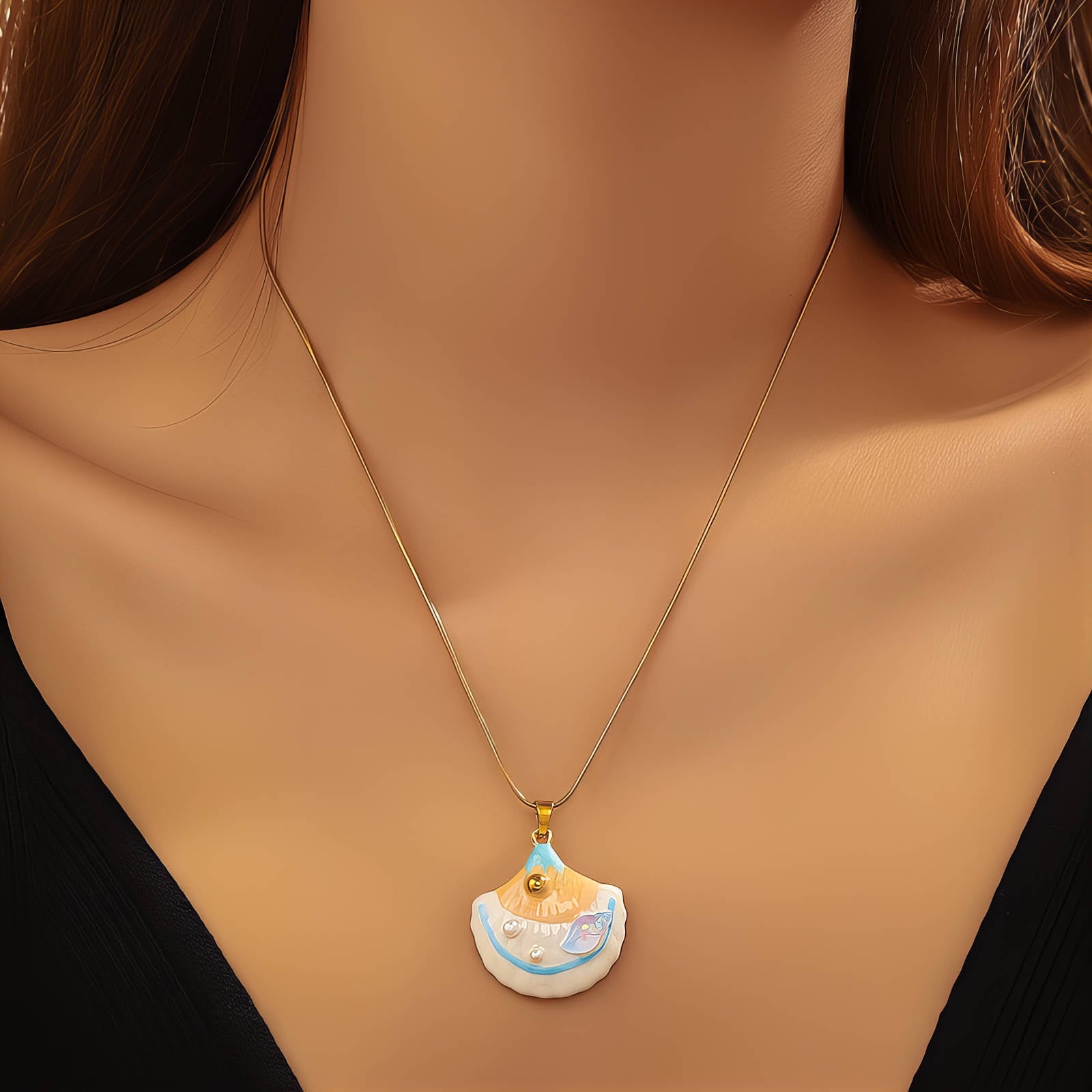 Ocean Mist Shell Necklace – 18K Gold Plated Secondary image