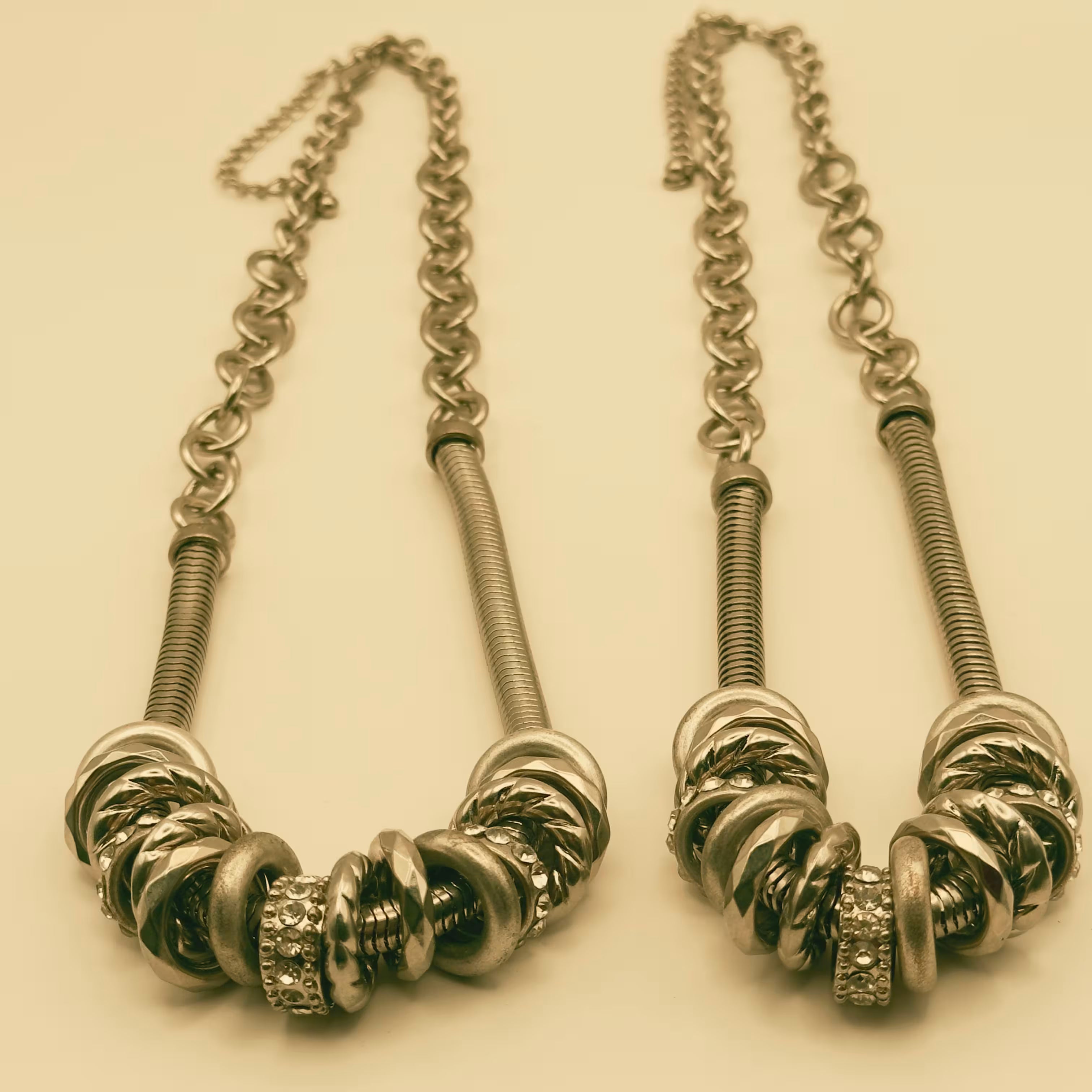 Rova Bar Necklace Main image